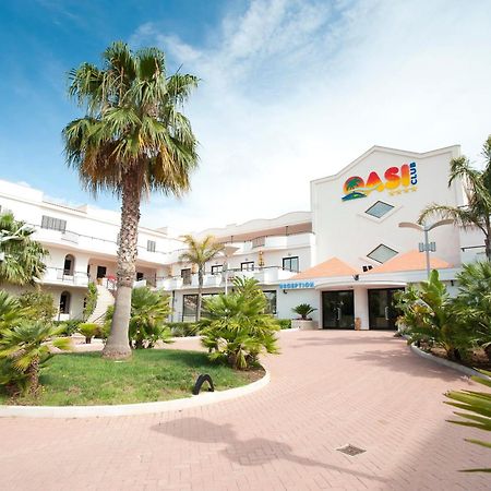 Oasiclub Hotel Vieste Buitenkant foto