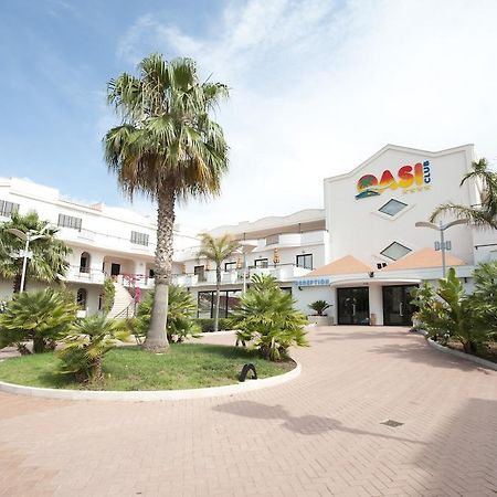 Oasiclub Hotel Vieste Buitenkant foto