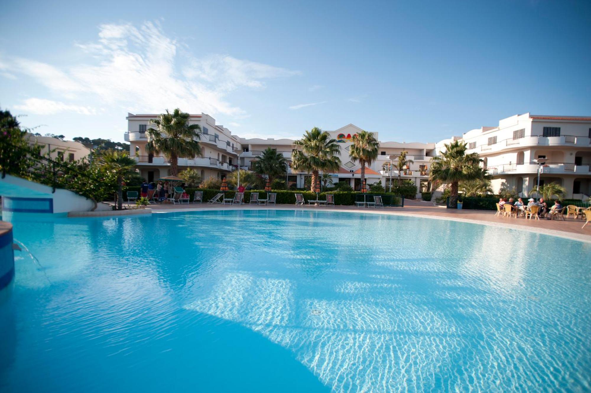 Oasiclub Hotel Vieste Buitenkant foto