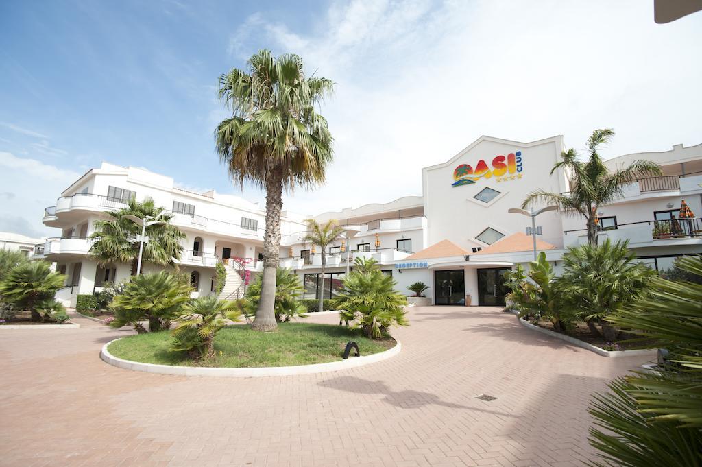 Oasiclub Hotel Vieste Buitenkant foto