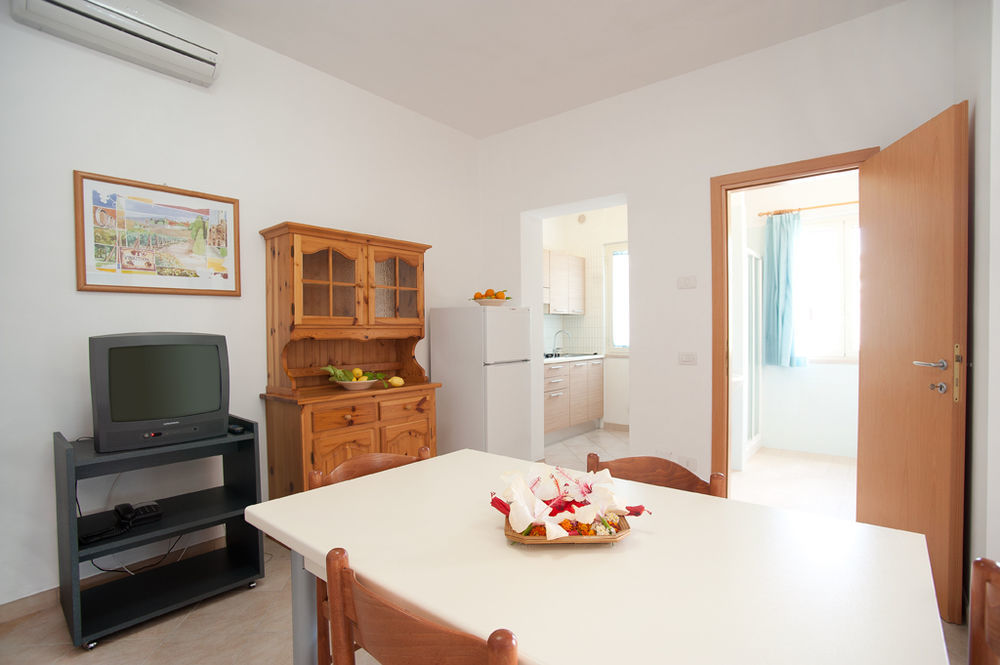 Oasiclub Hotel Vieste Buitenkant foto